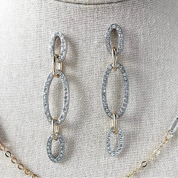 Park Lane Jewelry - Park Lane Arctic Earrings | Gold and Silver Oval Link Earrings | Jan Sparkle Box